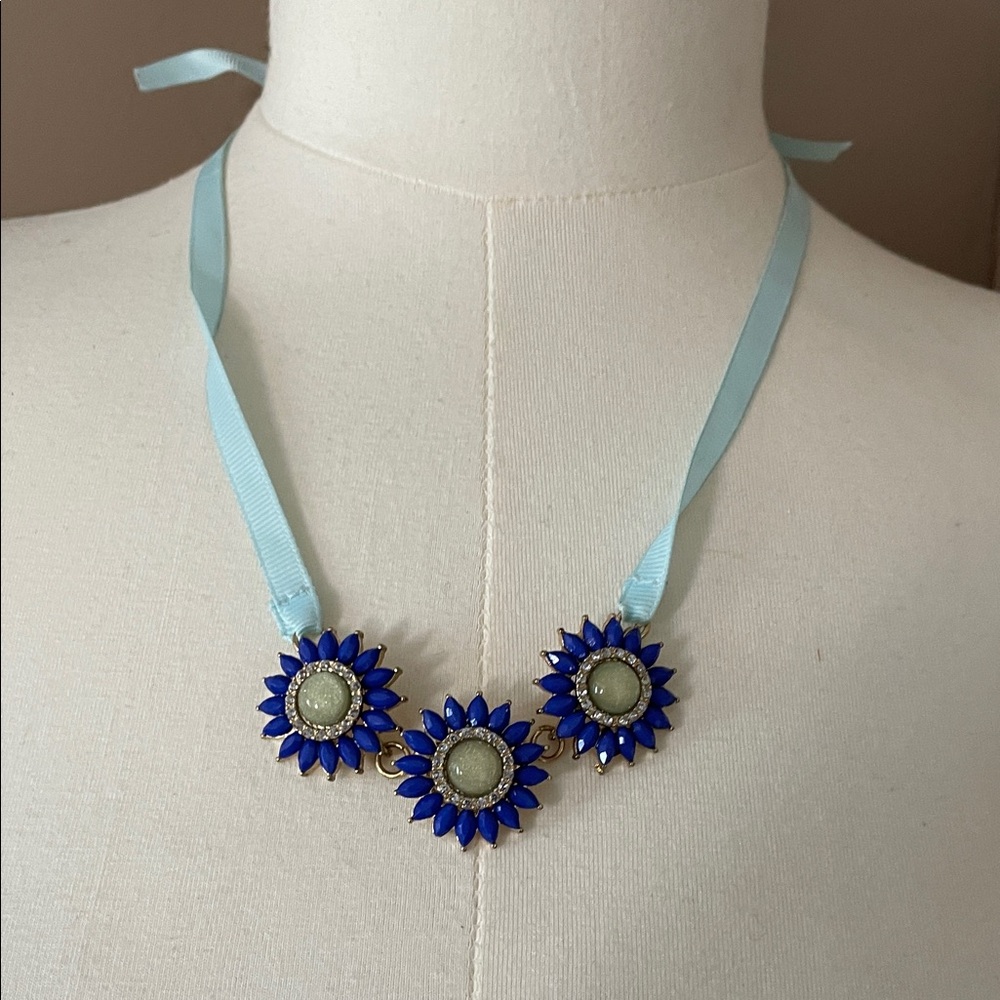 Blue Floral Pendant Necklace